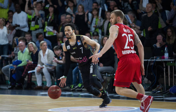 的沉稳态度 的沉稳态度